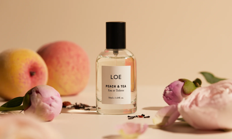 Духи с персиком.