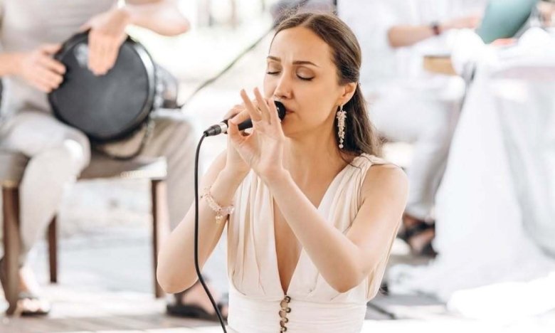 Евгения Власова перевела на украинский свои хиты