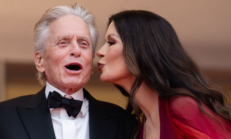 Майкл Дуглас и Кэтрин Зета-Джонс развелись