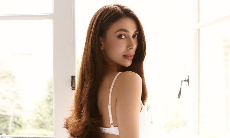 Богдана Тарасик показала разрушенную квартиру после массированного удара по Киеву