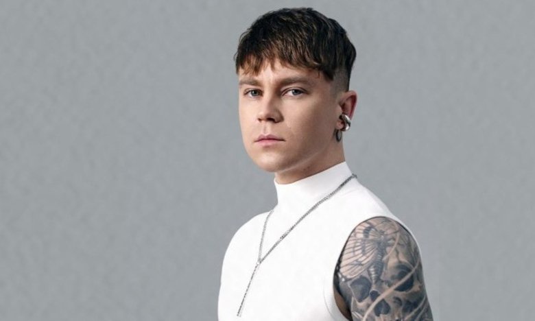 Артем Пивоваров, фото