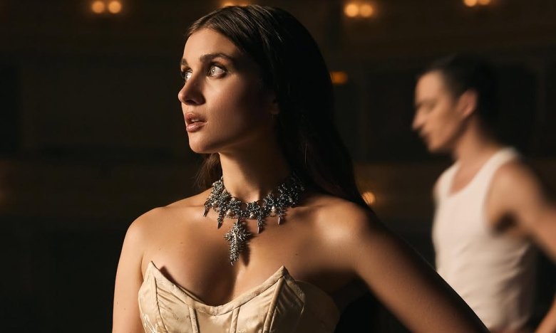 Джерри Хейл взорвала сеть новым клипом — "Додай гучності"