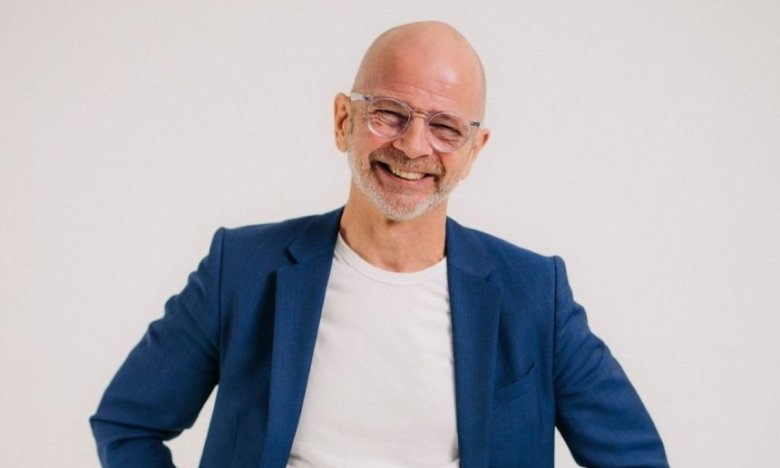 Джим Ловлесс готується зустрітися з українськими читачами