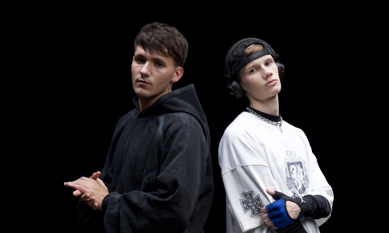 YAKTAK и GOLUBENK "Ультрамарин" — слушать онлайн