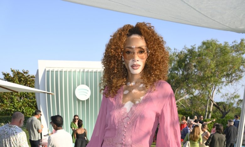 Вінні Гарлоу показала фігуру в бікіні - нові фото моделі