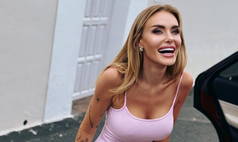 Слава Каминская показалась к пластике