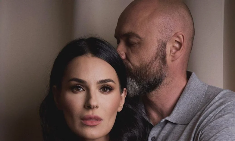 Маша Ефросинина впервые за долгое время рассказала о службе мужа