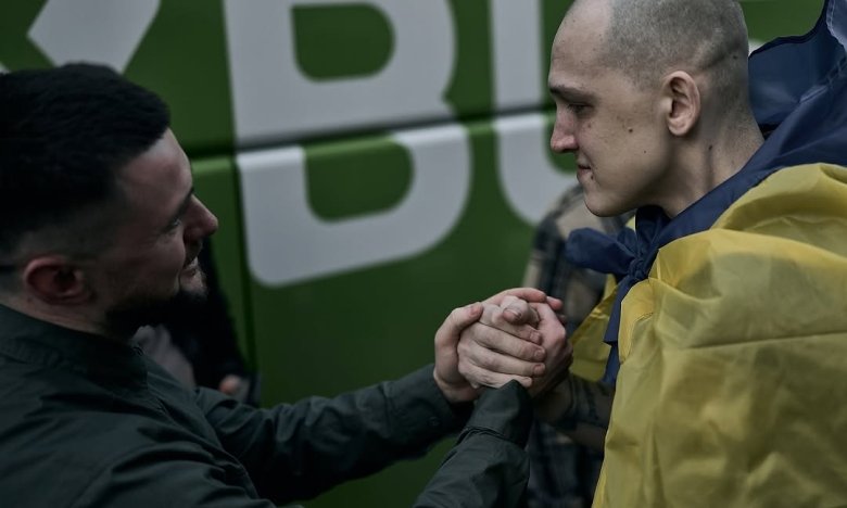 Ярмак на обмене встретил поклонника — кадры эмоциональной встречи разлетелись по Сети