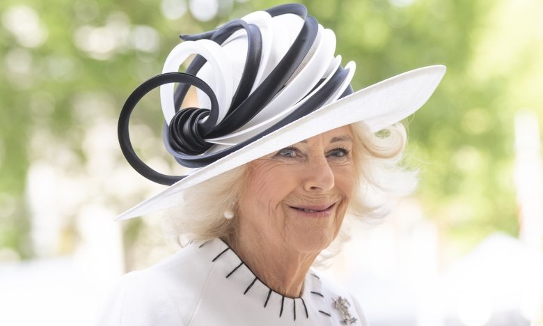 Королева Камілла показала свого нового домашнього улюбленця на прізвисько Молі