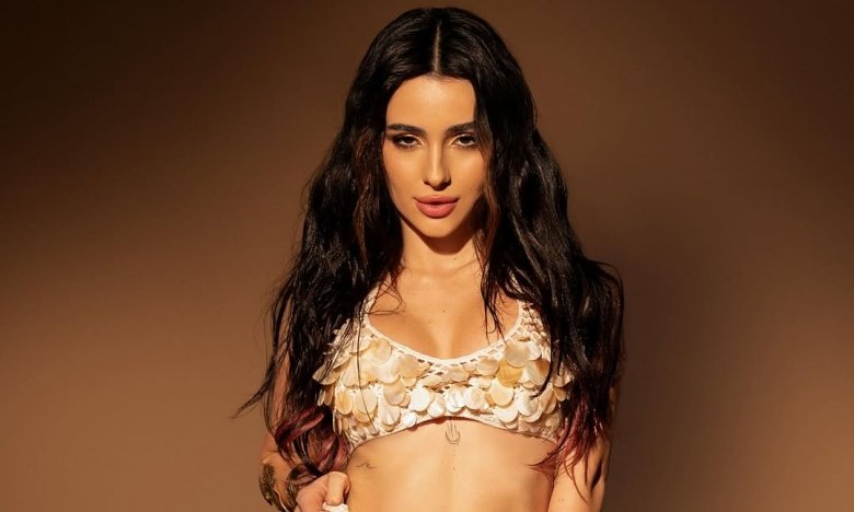 Анна Тринчер, фото