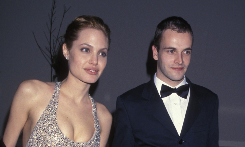 Анджелина Джоли и Джонни Ли Миллер, фото