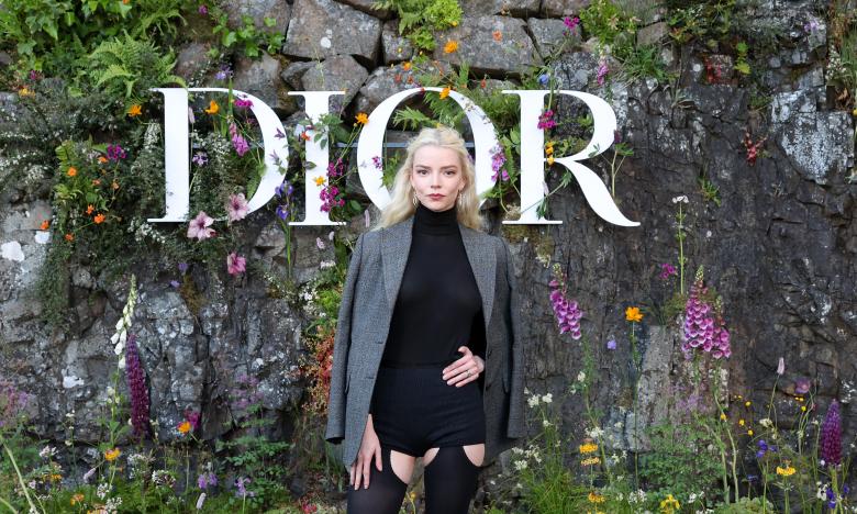 Показ Dior - Аня Тейлор-Джой
