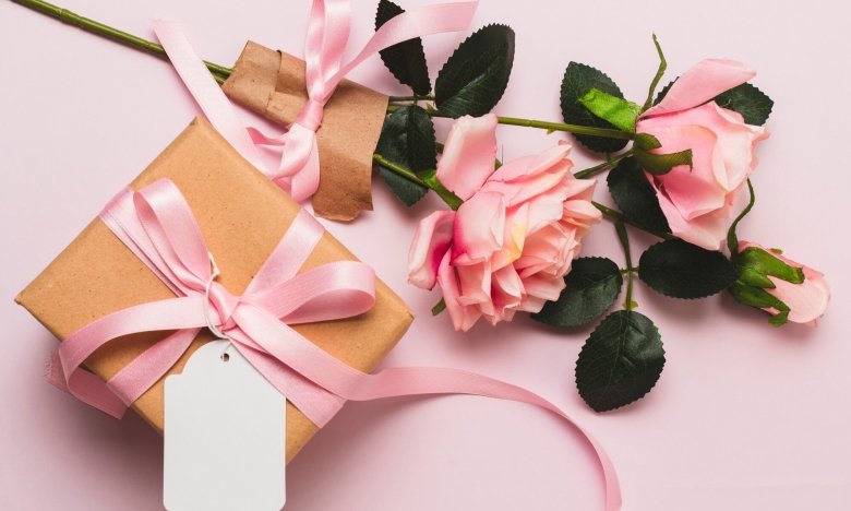 Подарунки для мами на День матері, фото
