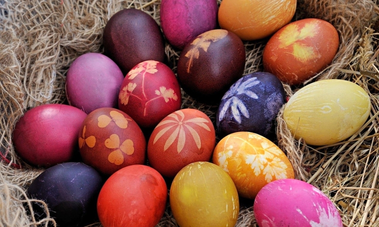 цветные пасхальные яйца