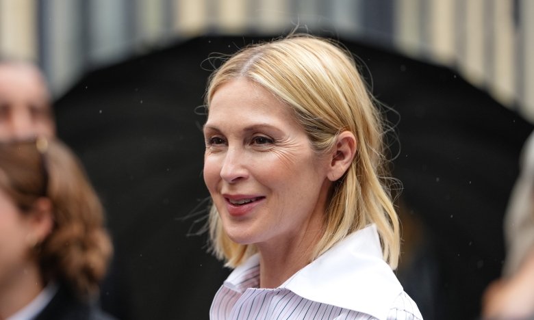 Келли Разерфорд примерила платье от украинского бренда