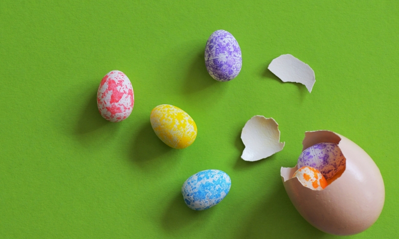 цветные пасхальные яйца фото