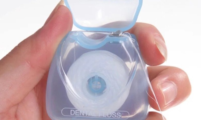 6 способів використання зубної нитки у побуті