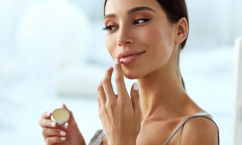 Тріскаються губи взимку – що робити