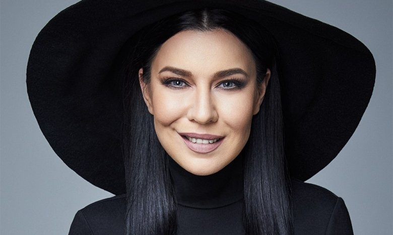 Співачка Йолка