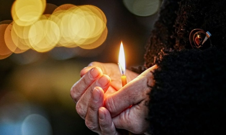 Что будет, если поставили свечу за упокой живого человека?