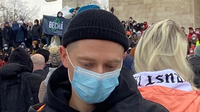 В Санкт-Петербурге задержали рэпера Оксимирона, участвующего на акциях протеста в поддержку Алексея Навального - фото №2
