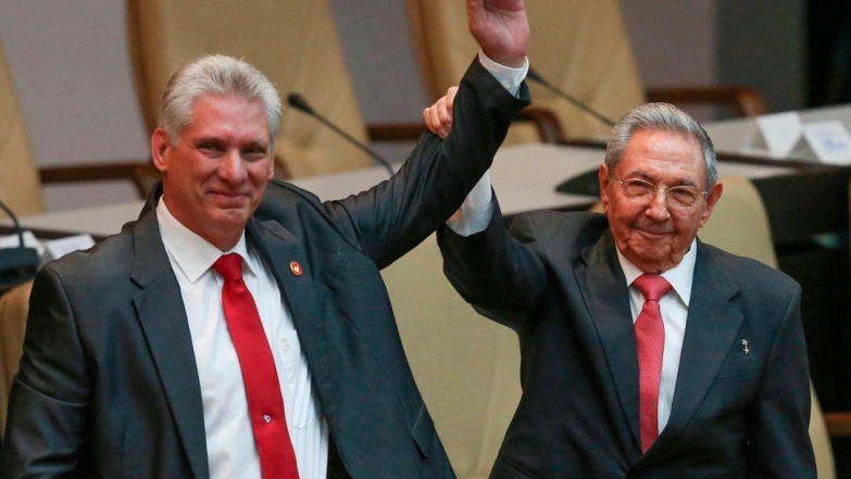 Лидер Кубы Рауль Кастро ушел в отставку - фото №2
