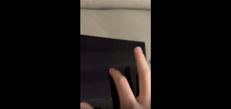 Внутренний дисплей смартфона не реагирует на прикосновения