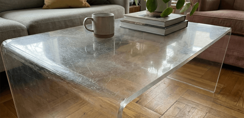 Почему акриловую мебель не стоит брать подержанной