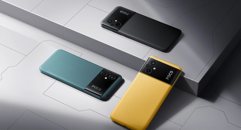 Три смартфони POCO M5: зелений, чорний та жовтий, фото