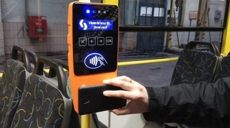 Киевский транспорт начал работать без кондукторов: как теперь можно оплатить проезд - фото №1