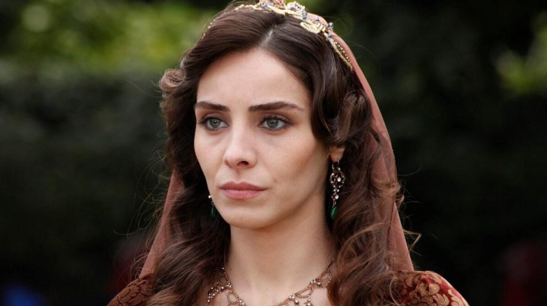 Махідевран Султан в житті - як виглядає зараз Нур Феттахоґлу, свіжі фото