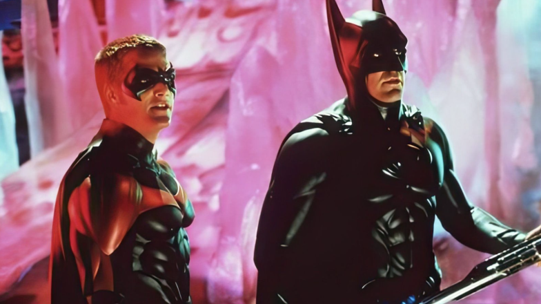 Джордж Клуни в роли Бэтмена, фото