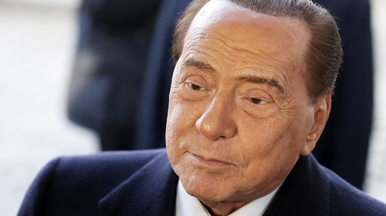 Сильвио Берлускони срочно госпитализировали в Монако - фото №2