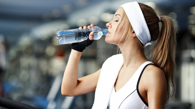 Действительно ли надо пить по 1,5 литра воды в день? Экспертный ответ, которому можно доверять на все 100% - фото №1