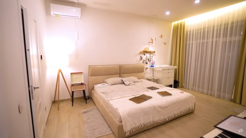 Светлана Тарабарова показала свою спальню, фото