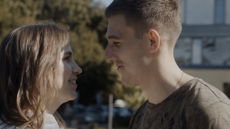 Oxana Trach впервые показала своего мужа-военного в клипе "Душу" (ВИДЕО) - фото №1