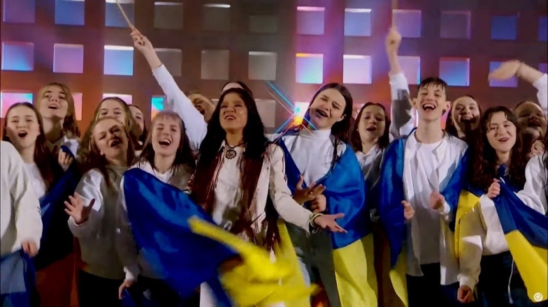 10 секунд славы: украинцы жалеют Руслану, которой не дали нормально выступить на Евровидении - фото №1
