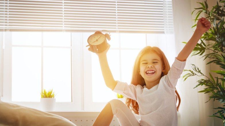 Как приучить ребенка просыпаться рано