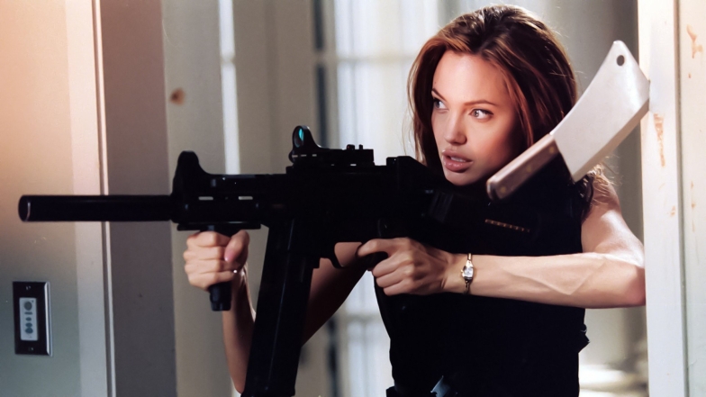 Від головної бунтарки Голлівуду – до романтичної режисерки: найкращі фільми з Анджеліною Джолі - фото №6