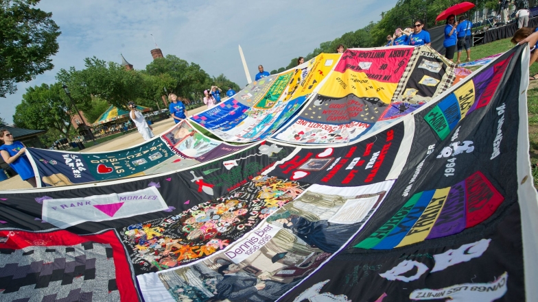 Одеяло памяти об умерших от СПИДа