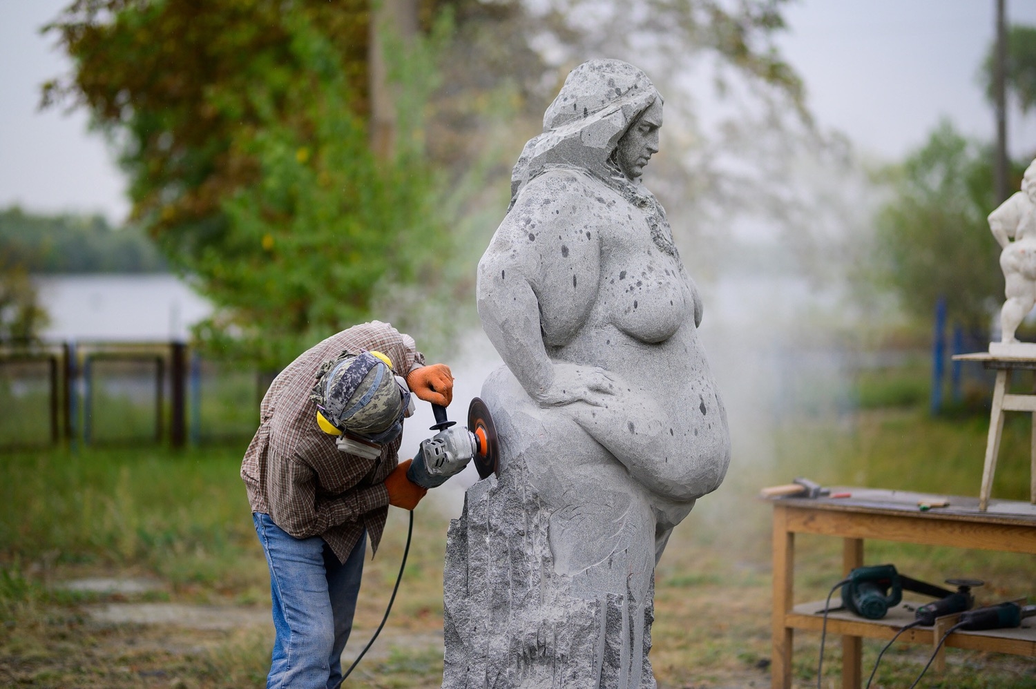 Дніпро, кручі і культура: чому варто відвідати скульптурний парк в Каневі - фото №5