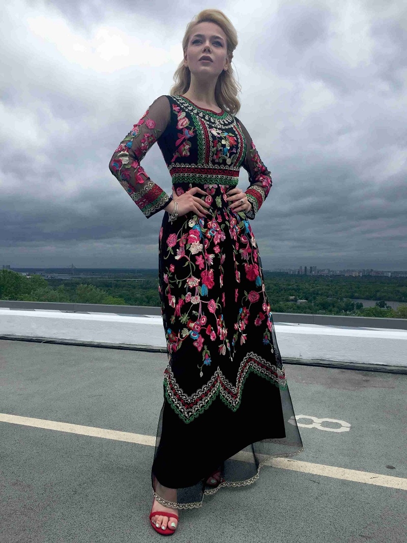 День вышиванки: украинские звезды показали свои вышиванки и рассказали об отношении к символической одежде (ФОТО) - фото №3
