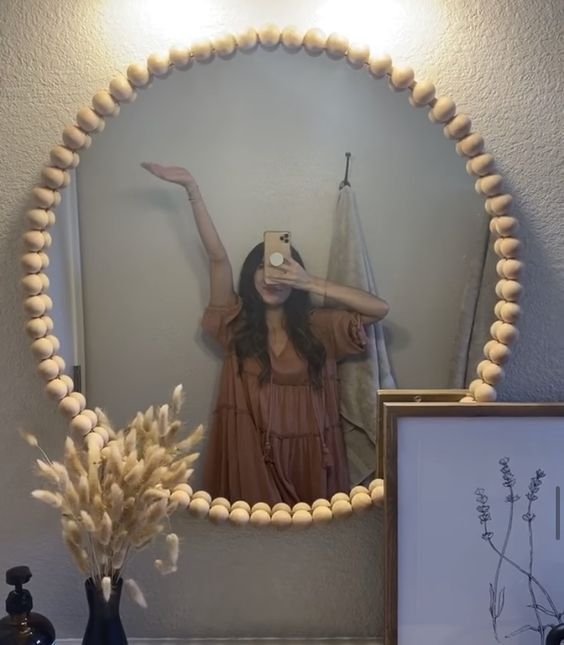 Рамка для зеркала своими руками из потолочного плинтуса (фото)