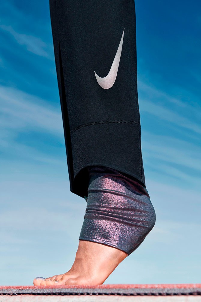 Для мусульманок: Nike выпускает коллекцию купальников-хиджабов, полностью покрывающих тело - фото №3