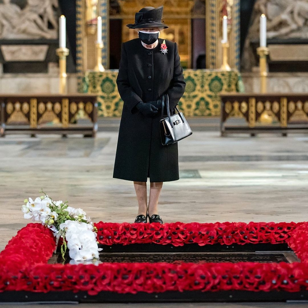 Королева Елизавета II в День памяти