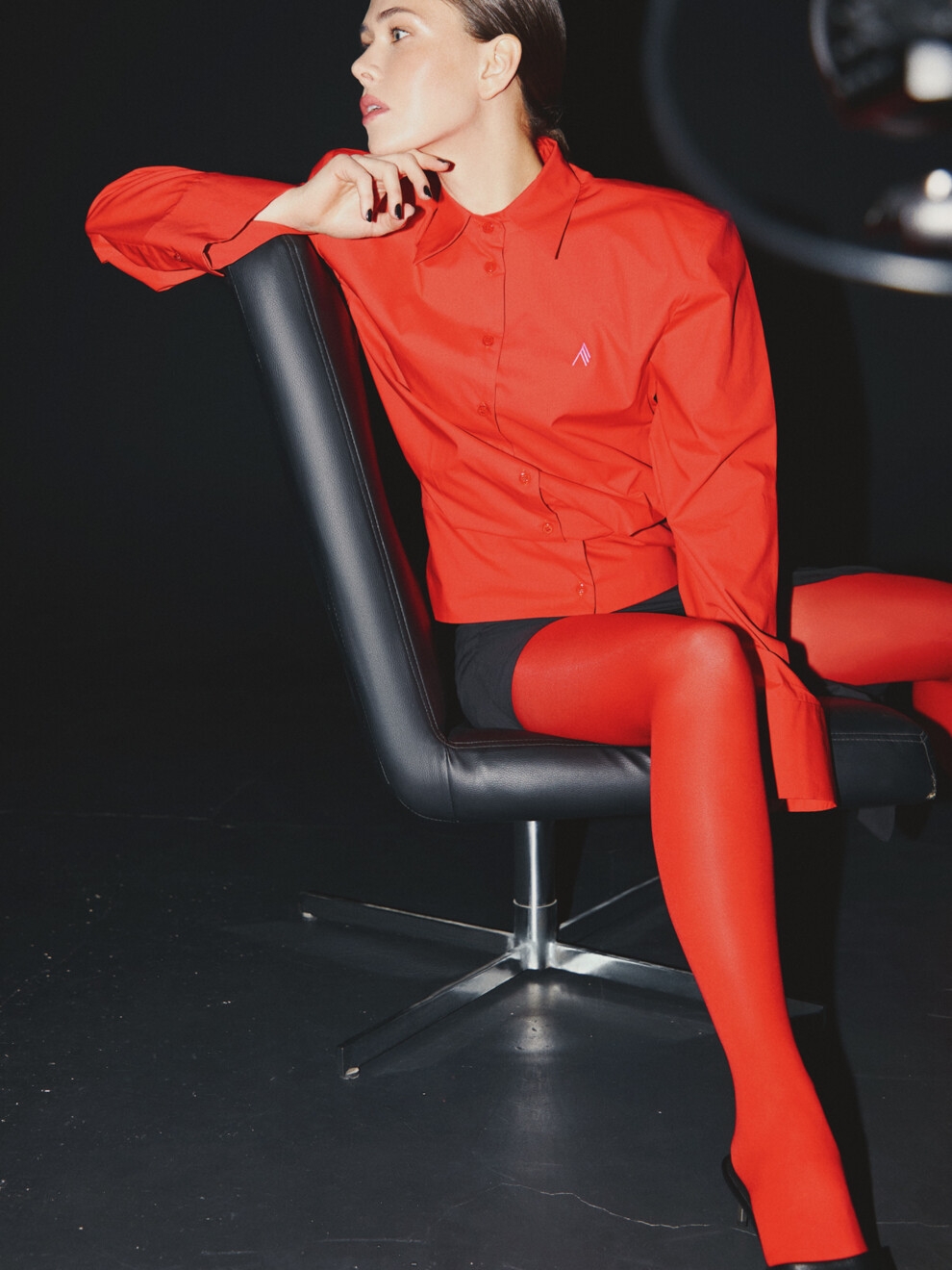 В соблазнительных корсетах и неоновых колготках: Юлия Санина снялась для Vogue (ФОТО) - фото №6